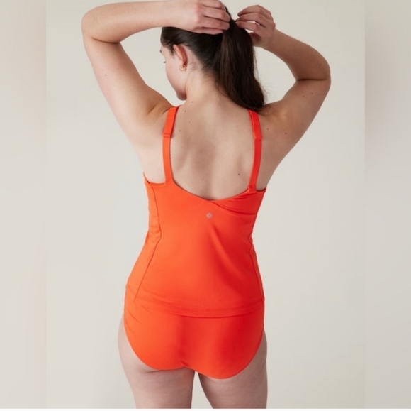 NWOT-Athleta Vermillion Crossed Tankini S - Picture 2 of 7